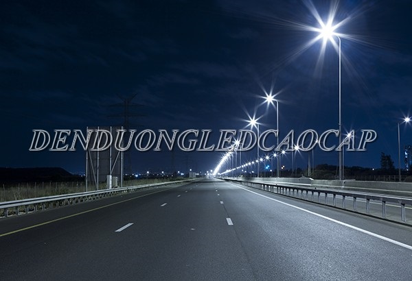 Đèn đường LED D14-250 chiếu sáng đường cao tốc