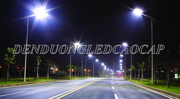 Đèn đường LED D18-150 chiếu sáng lối đi trong KCN